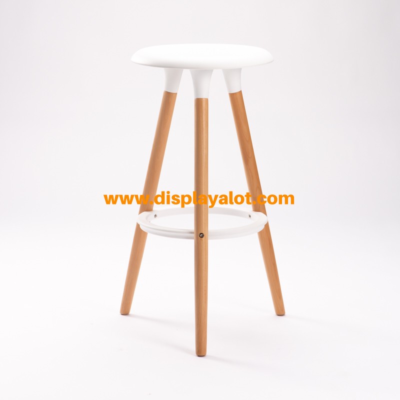 BarStool_Capri_WoodenLeg_White-4873